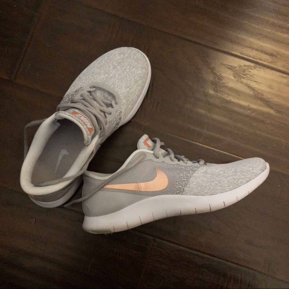Like new- rose gold Nike flex contact shoes